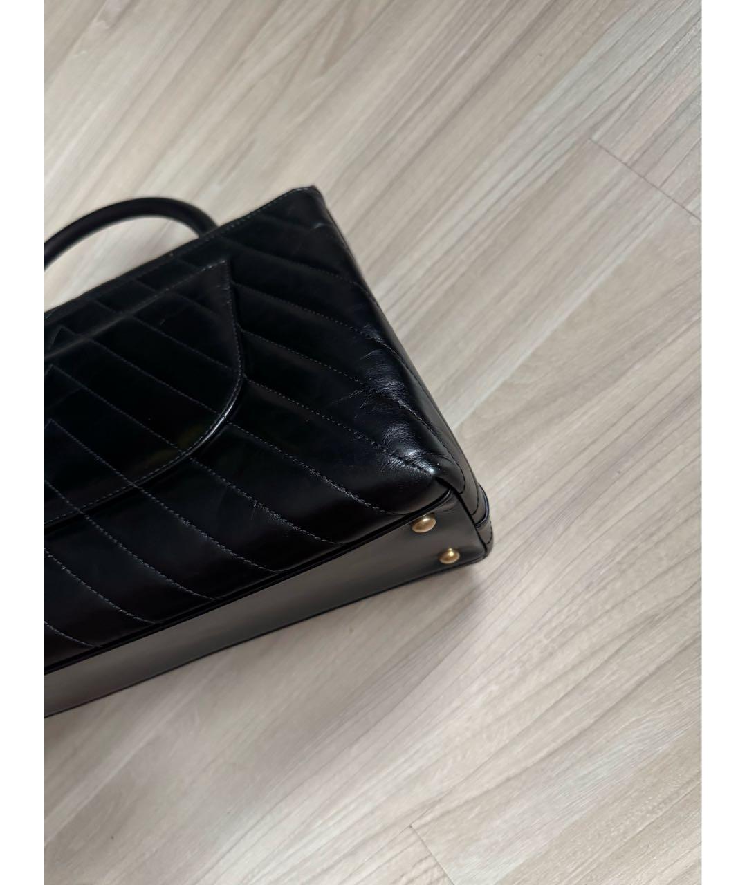 CHANEL Черная кожаная сумка с короткими ручками, фото 5