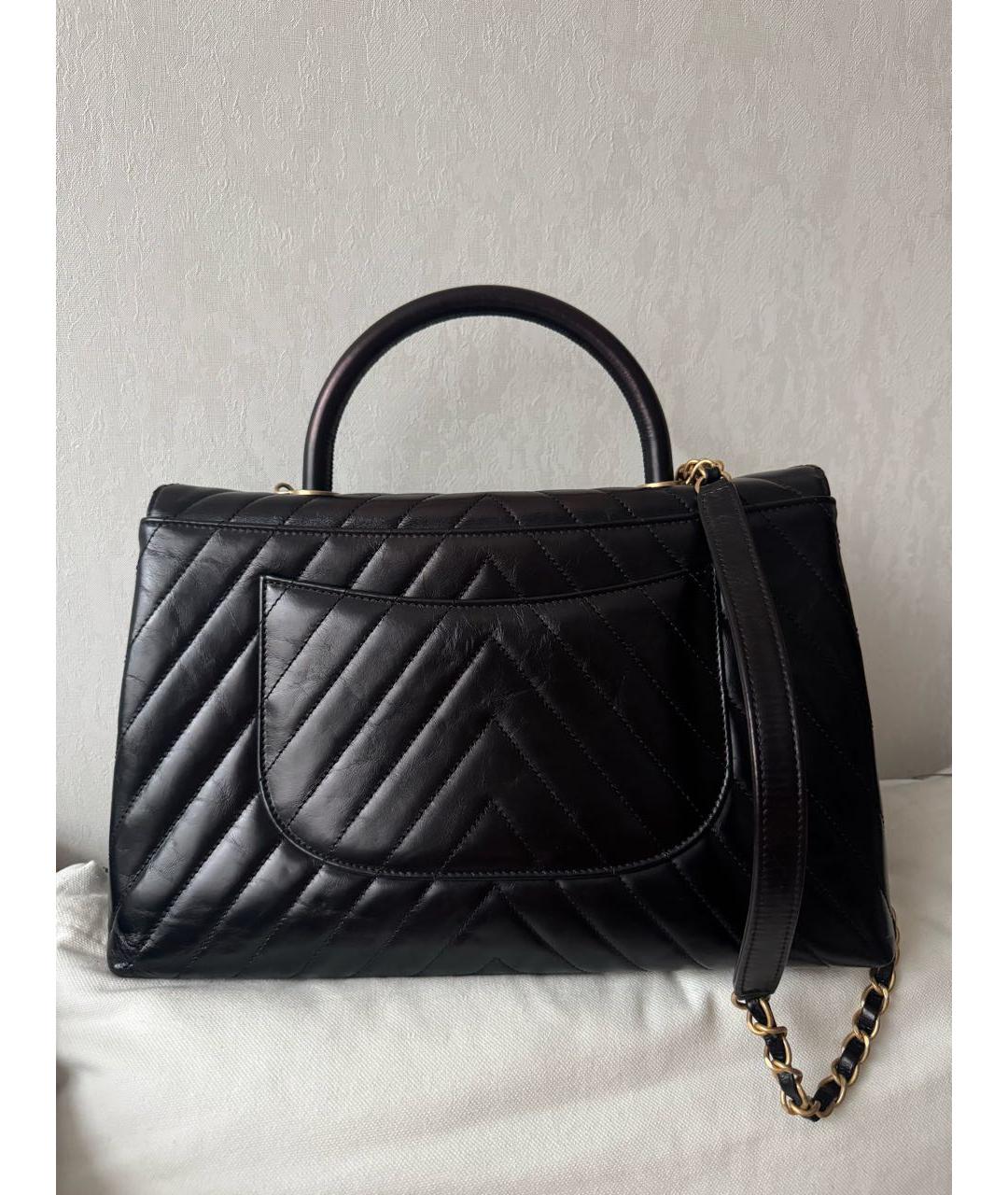 CHANEL Черная кожаная сумка с короткими ручками, фото 2
