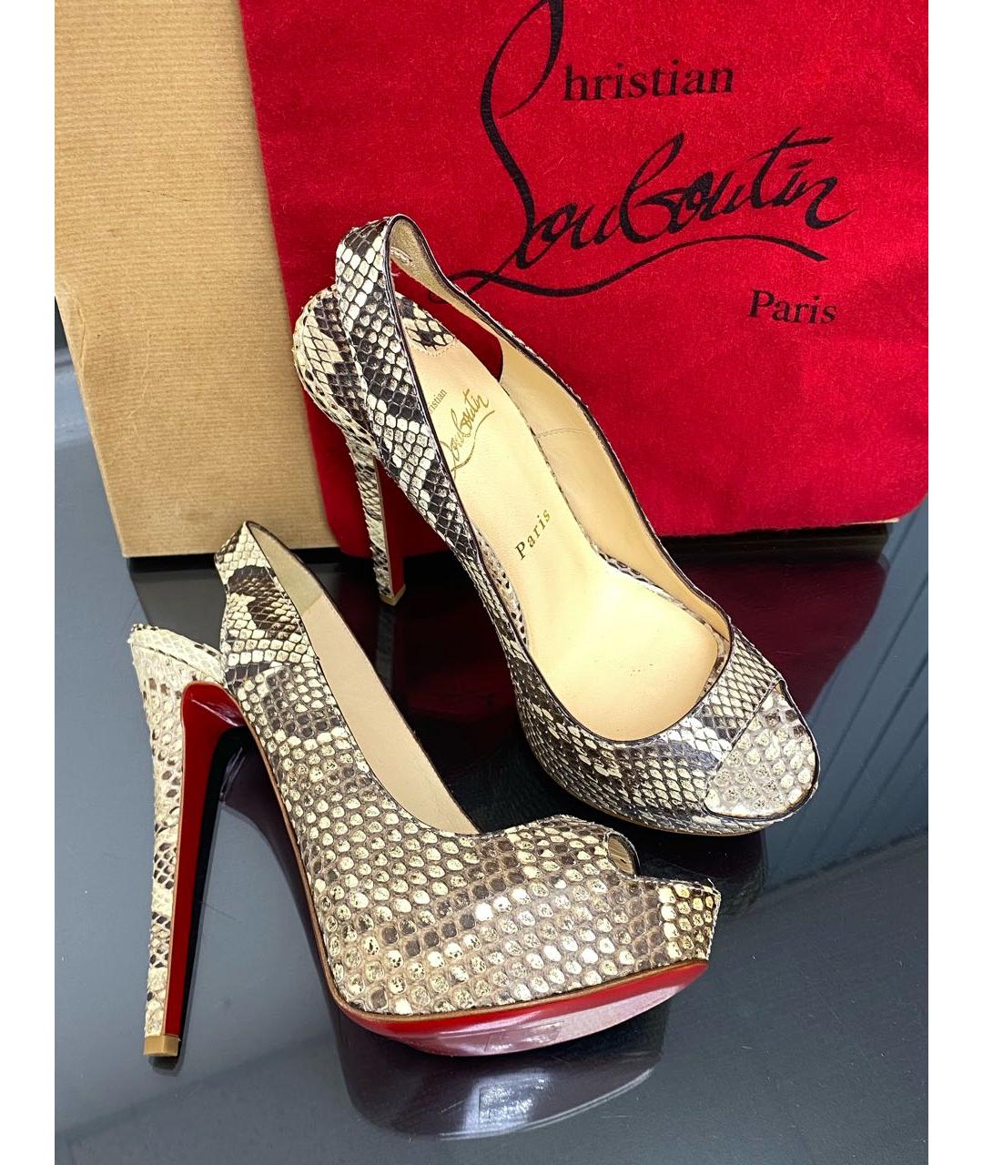 CHRISTIAN LOUBOUTIN Бежевые босоножки из экзотической кожи, фото 3