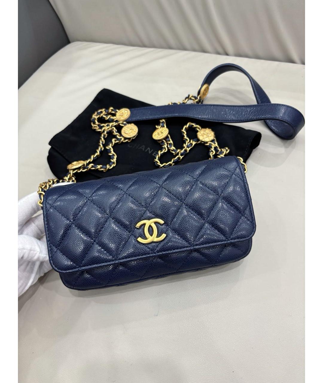 CHANEL Темно-синяя кожаная сумка через плечо, фото 2