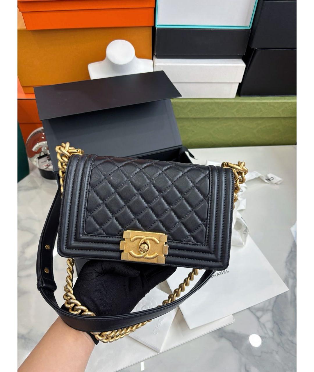 CHANEL Черная кожаная сумка через плечо, фото 9