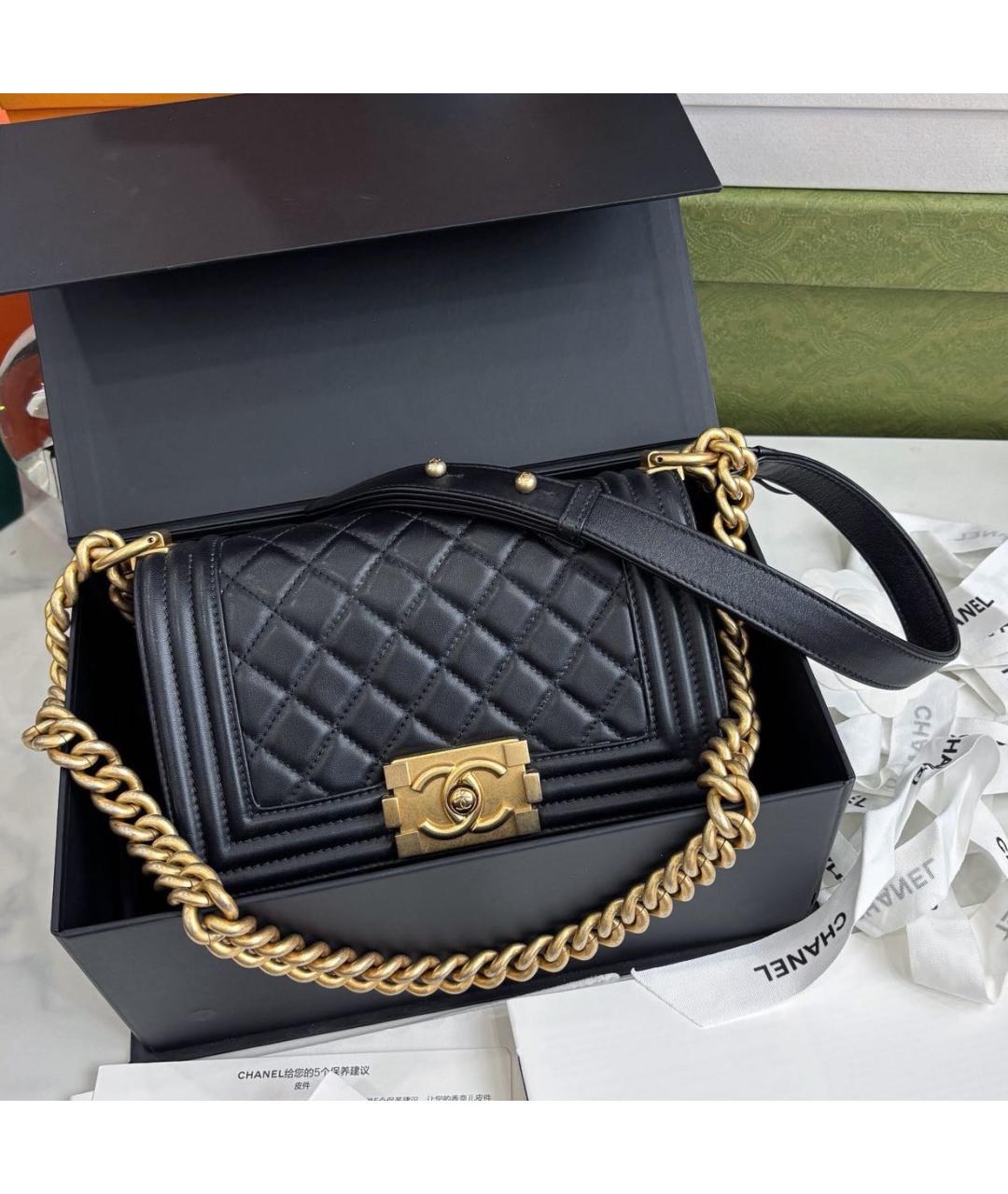 CHANEL Черная кожаная сумка через плечо, фото 2