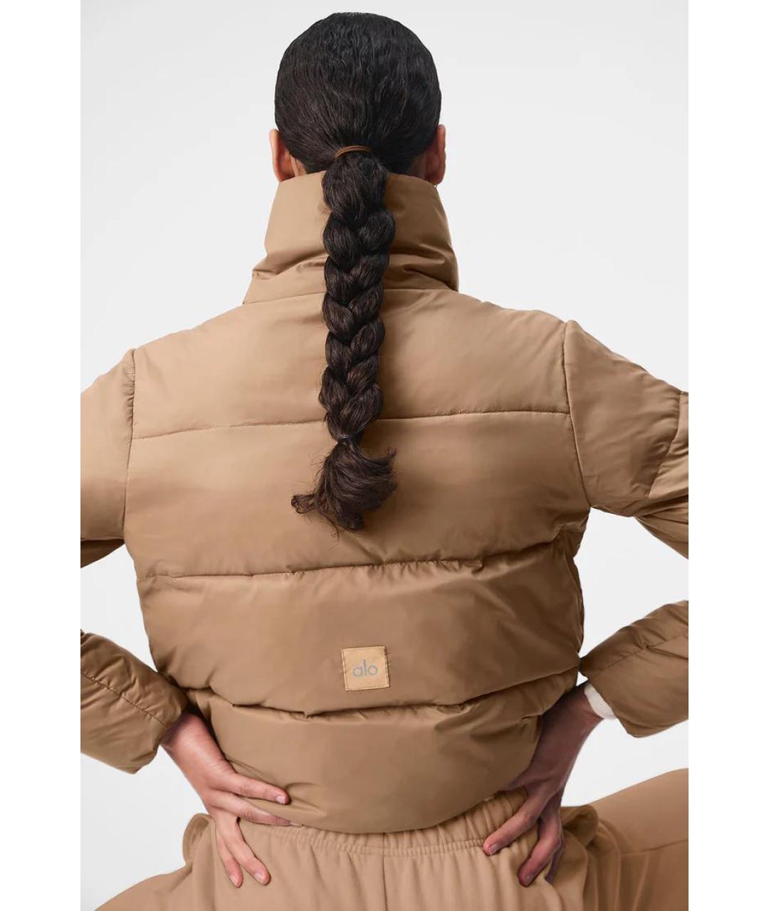 ALO YOGA Бежевый пуховик, фото 3