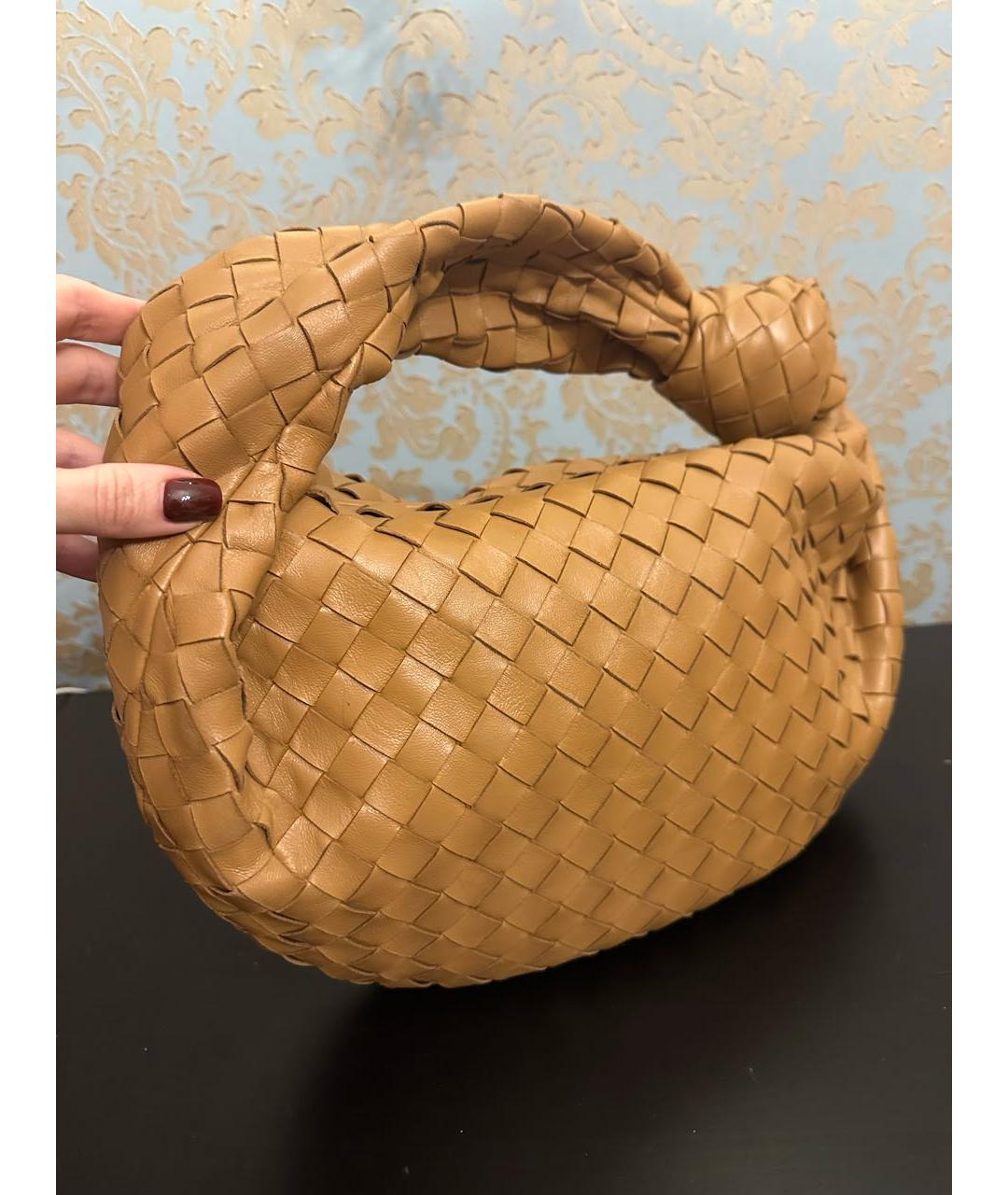 BOTTEGA VENETA Коричневая кожаная сумка с короткими ручками, фото 2