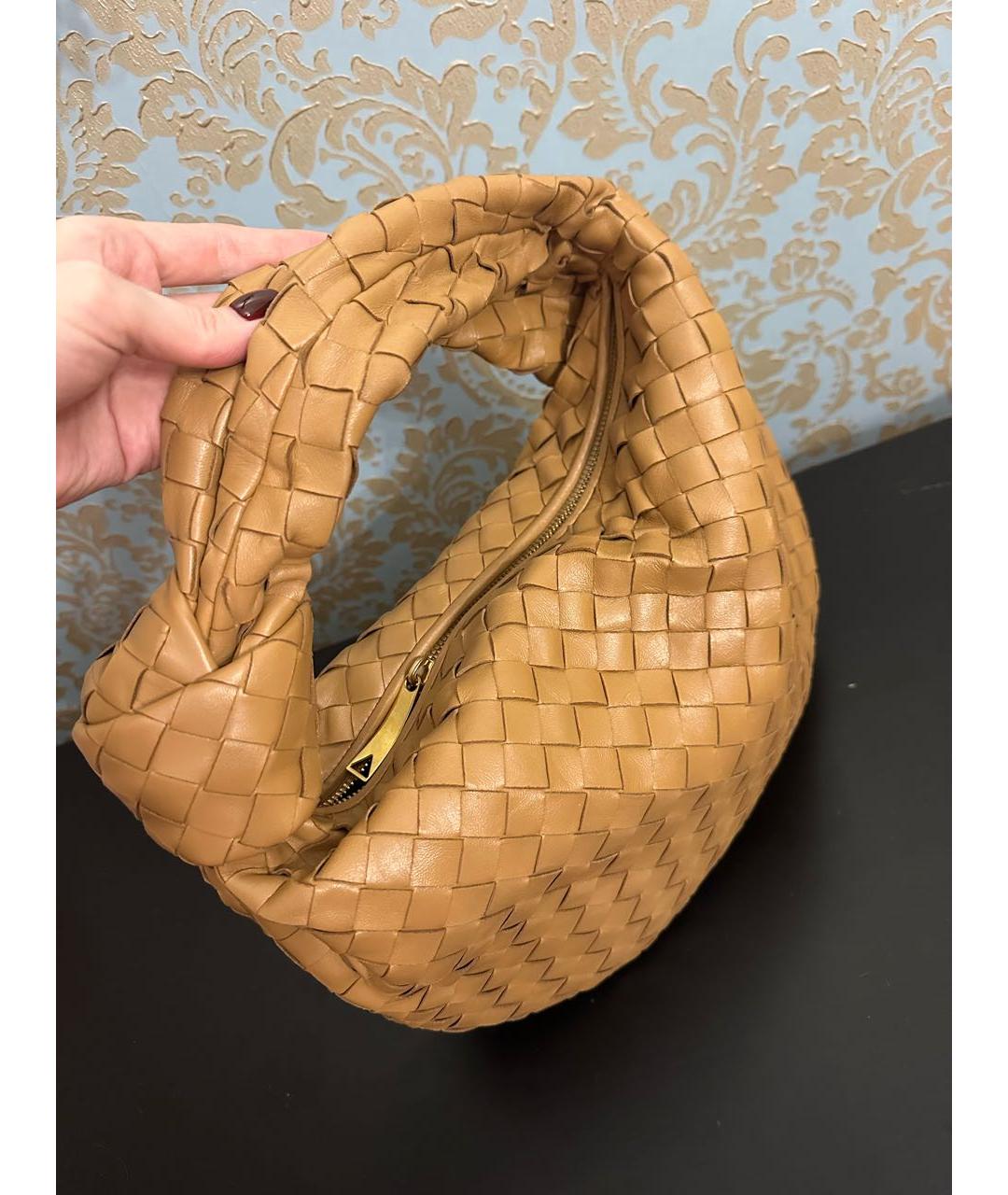 BOTTEGA VENETA Коричневая кожаная сумка с короткими ручками, фото 7