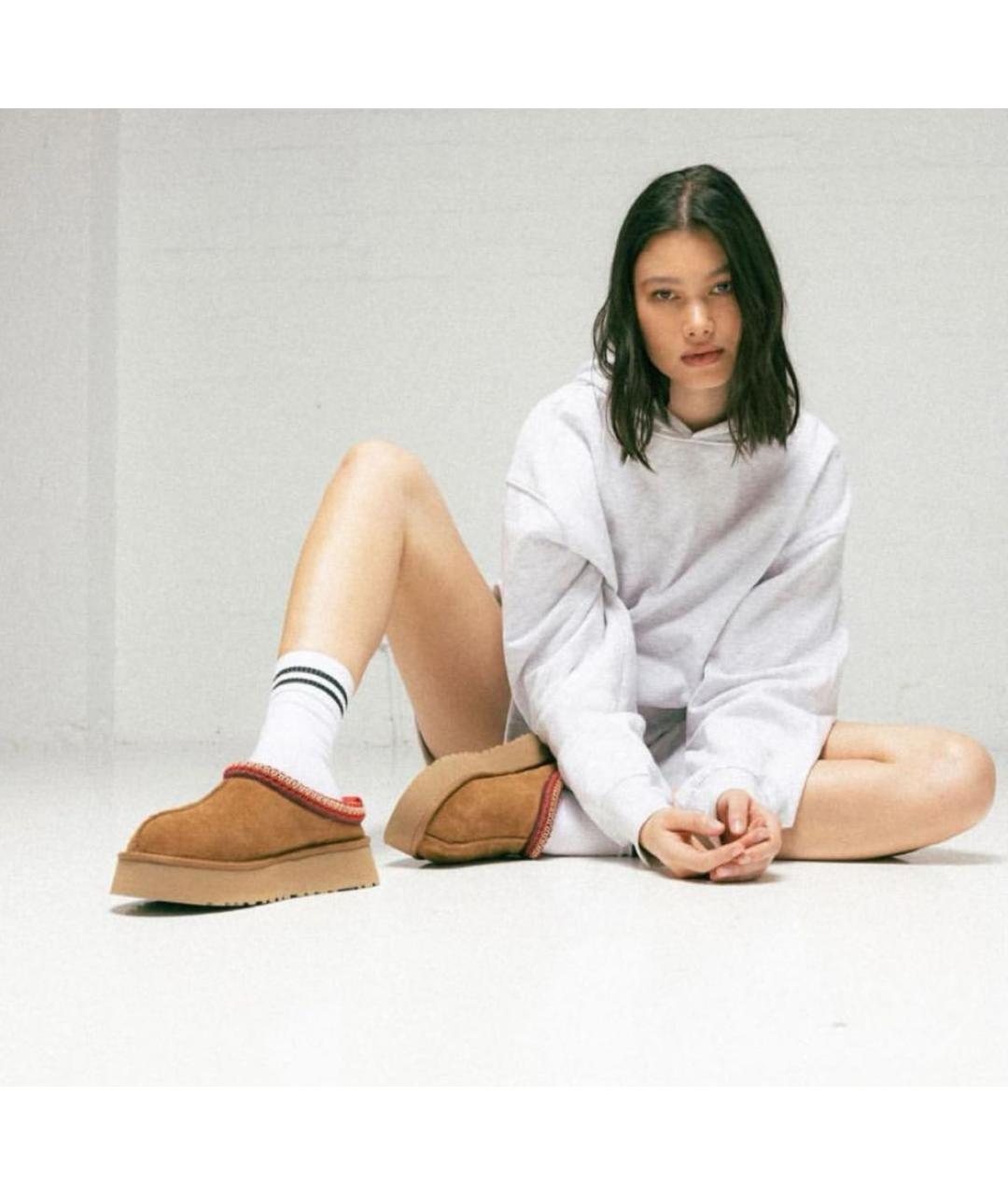 UGG AUSTRALIA Бежевые замшевые ботинки, фото 3