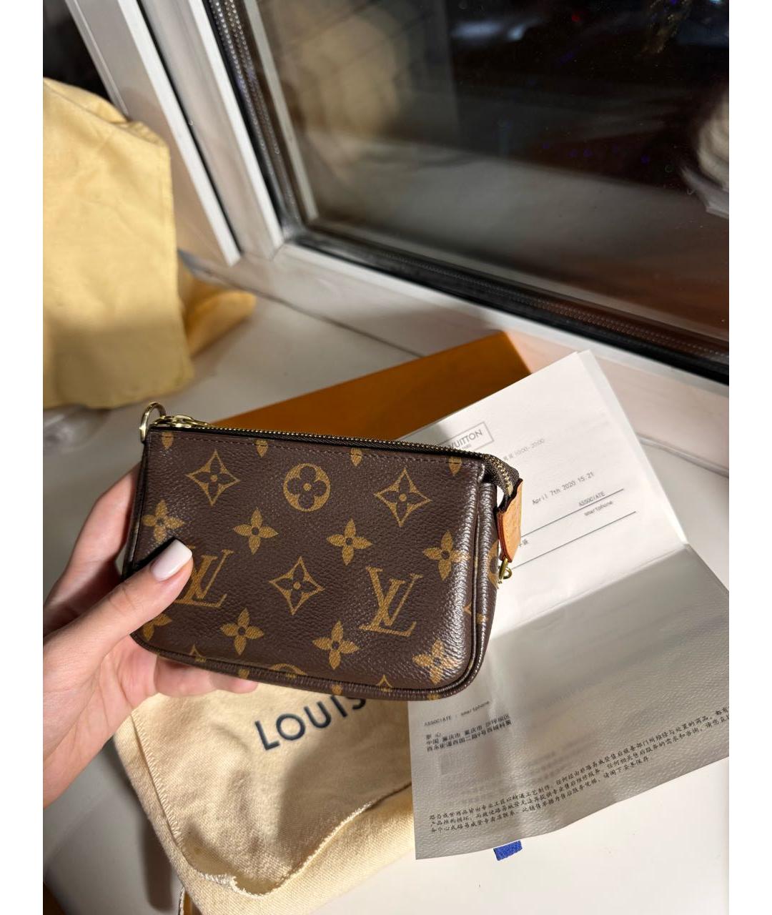 LOUIS VUITTON Коричневая сумка с короткими ручками, фото 3