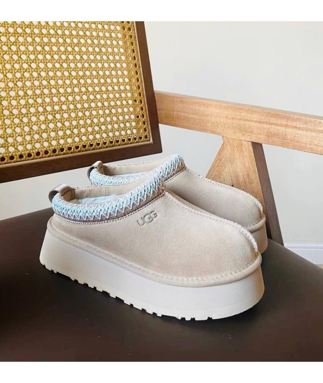 UGG AUSTRALIA Бежевые замшевые сабо, фото 4