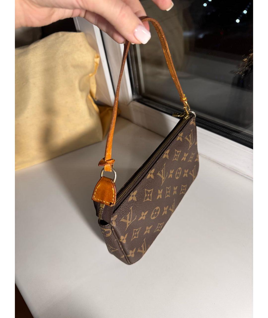 LOUIS VUITTON Коричневая сумка с короткими ручками, фото 4