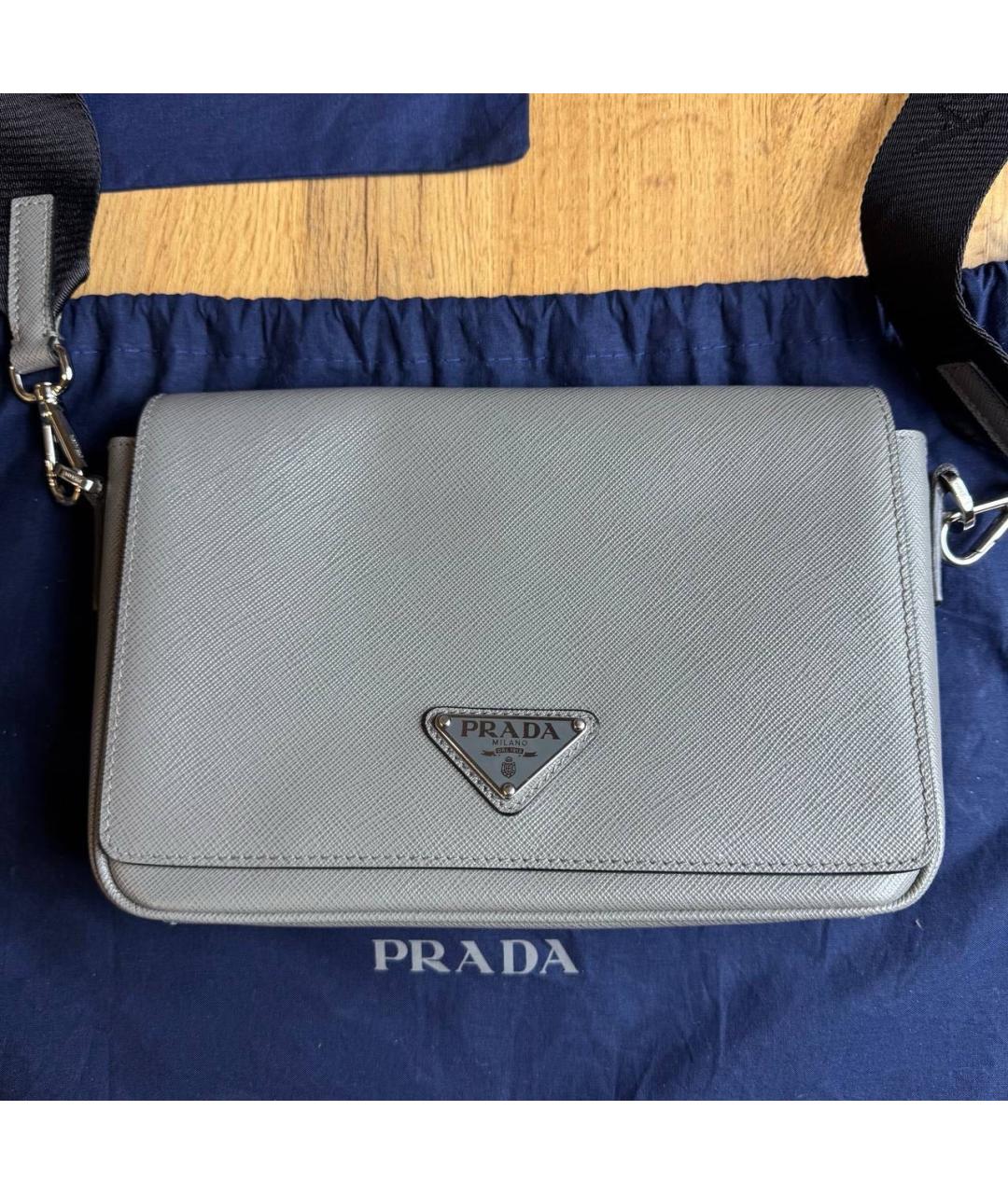 PRADA Серая кожаная сумка через плечо, фото 5