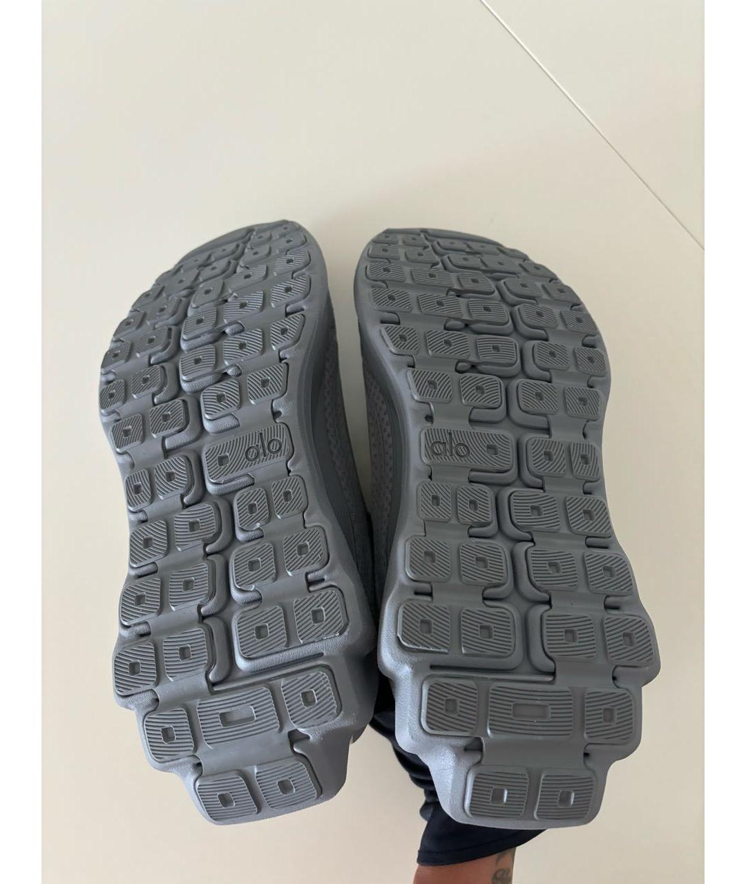 ALO YOGA Серые кроссовки, фото 5
