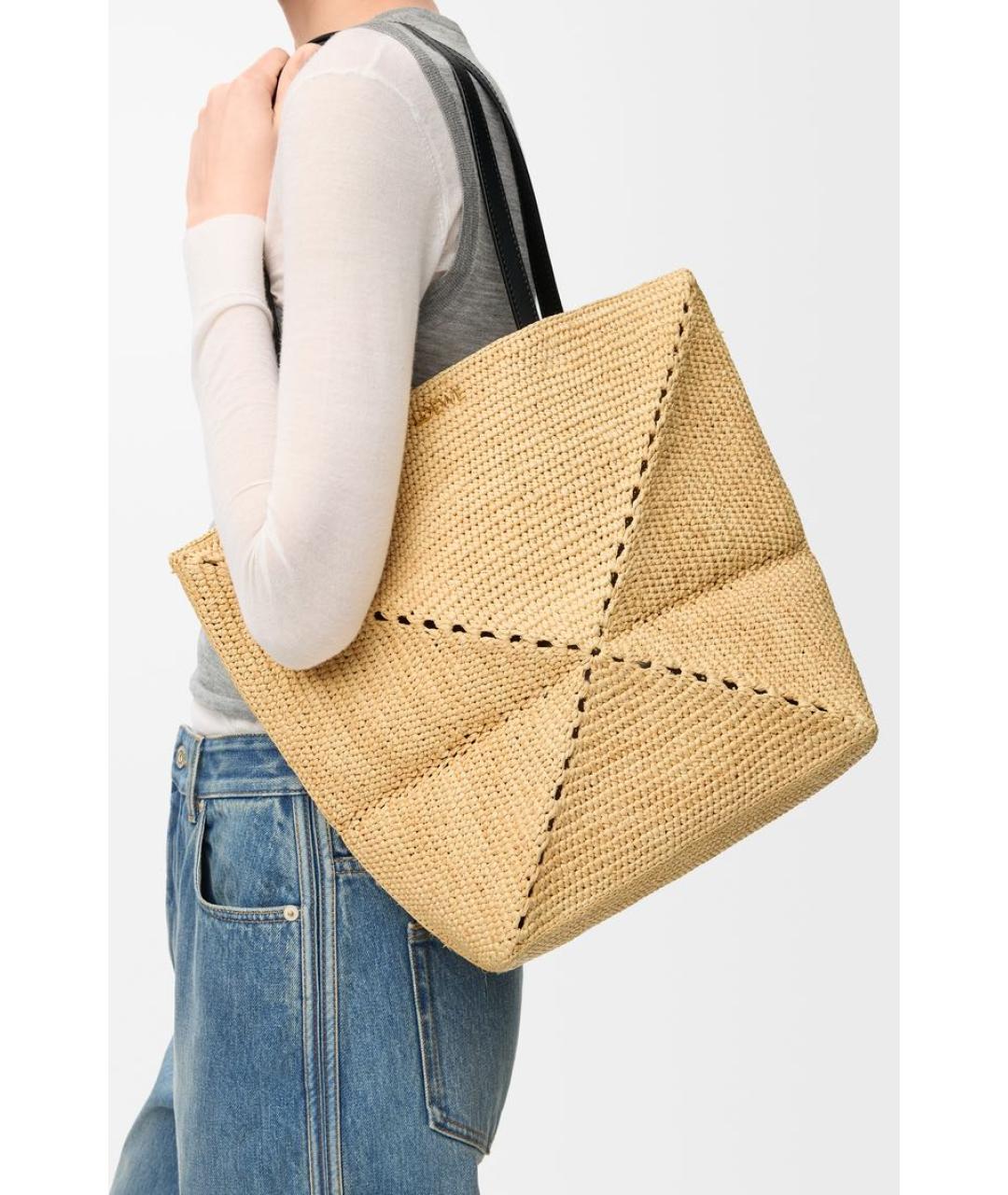 LOEWE Бежевая сумка через плечо, фото 2