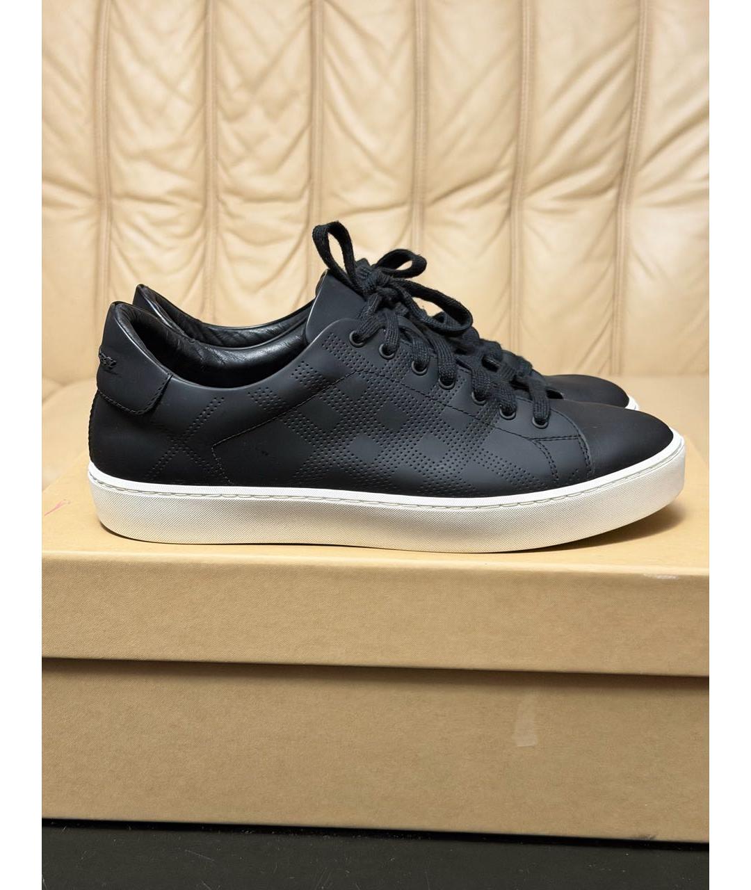 BURBERRY Черные кожаные лодочки на низком каблуке, фото 5