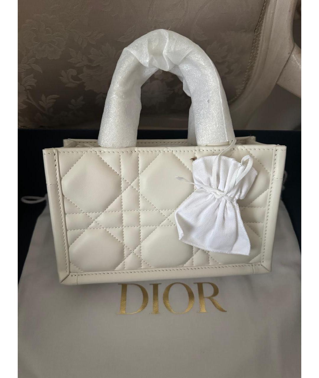 CHRISTIAN DIOR Белая кожаная сумка с короткими ручками, фото 4