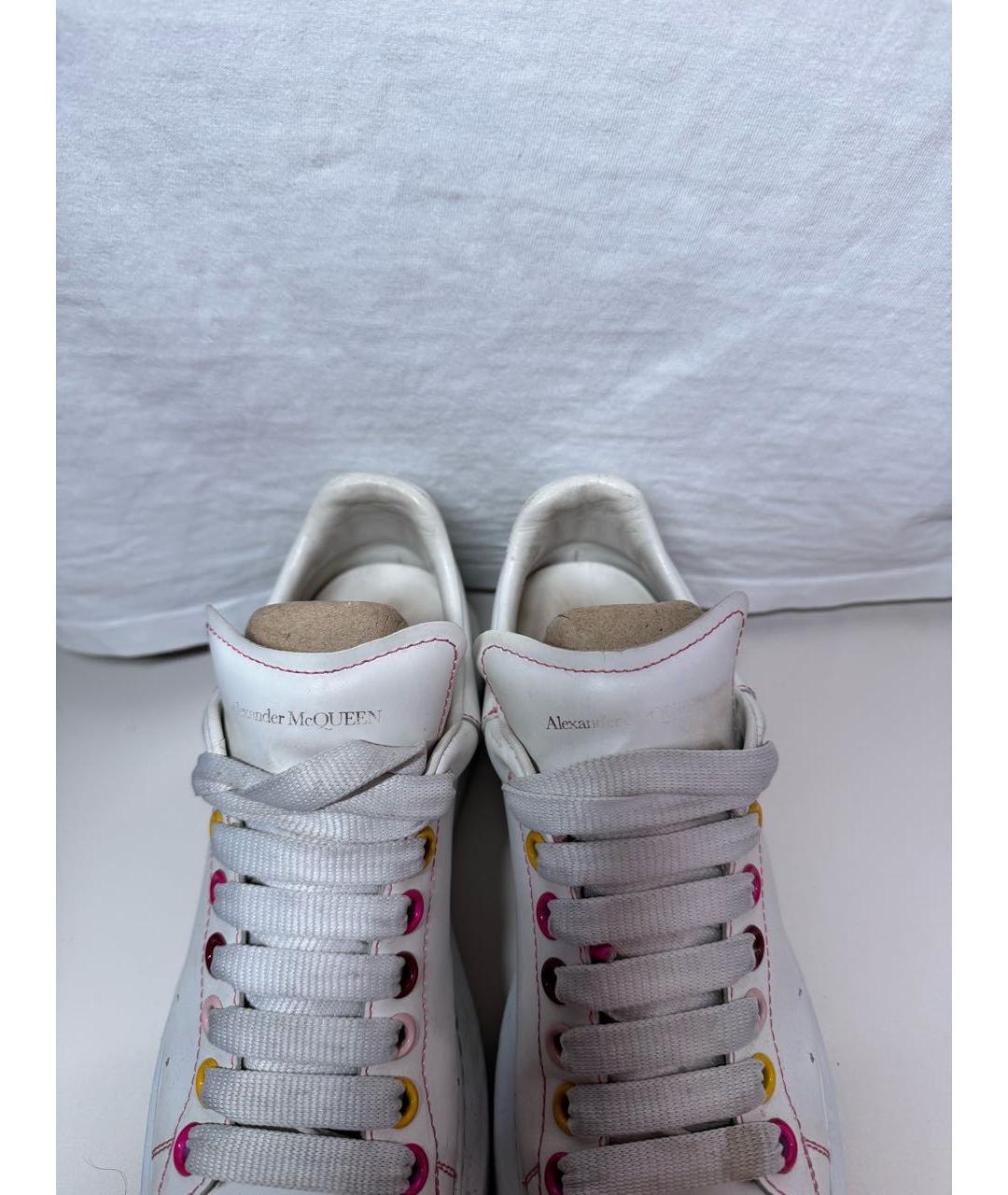 ALEXANDER MCQUEEN Белые кожаные кеды, фото 4