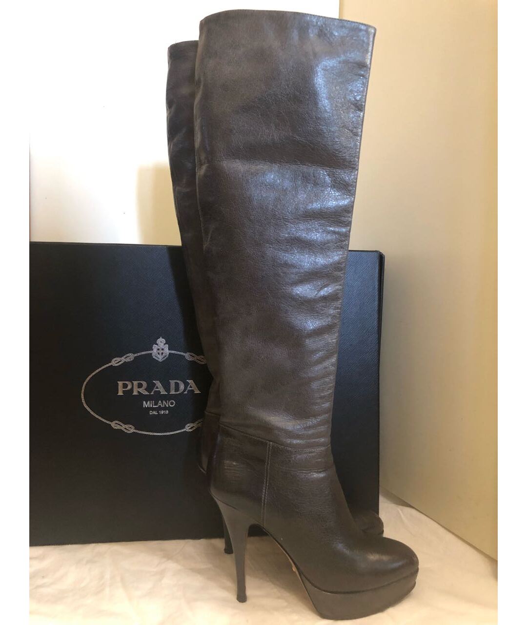 PRADA Серые кожаные сапоги, фото 5