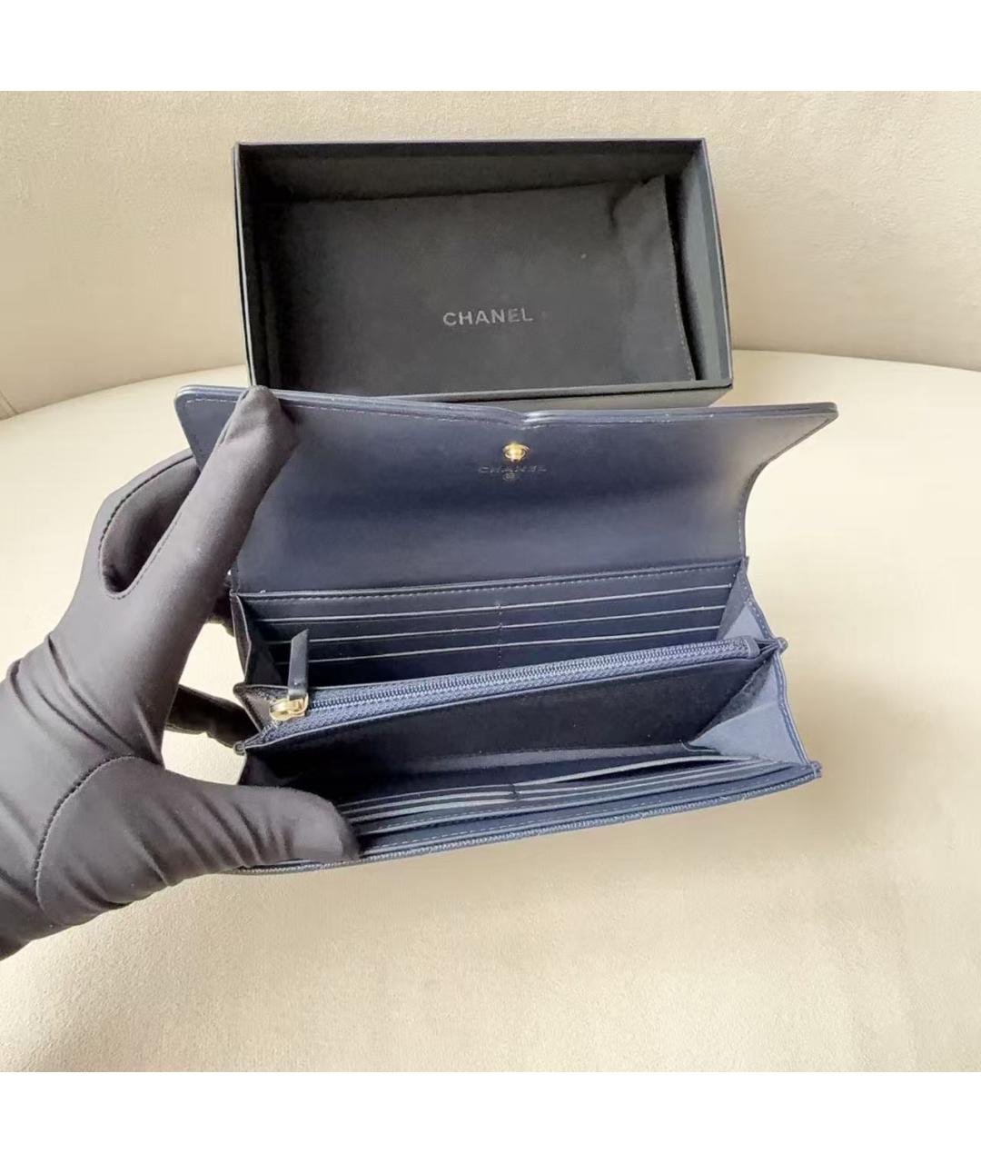 CHANEL Голубой кожаный кошелек, фото 6