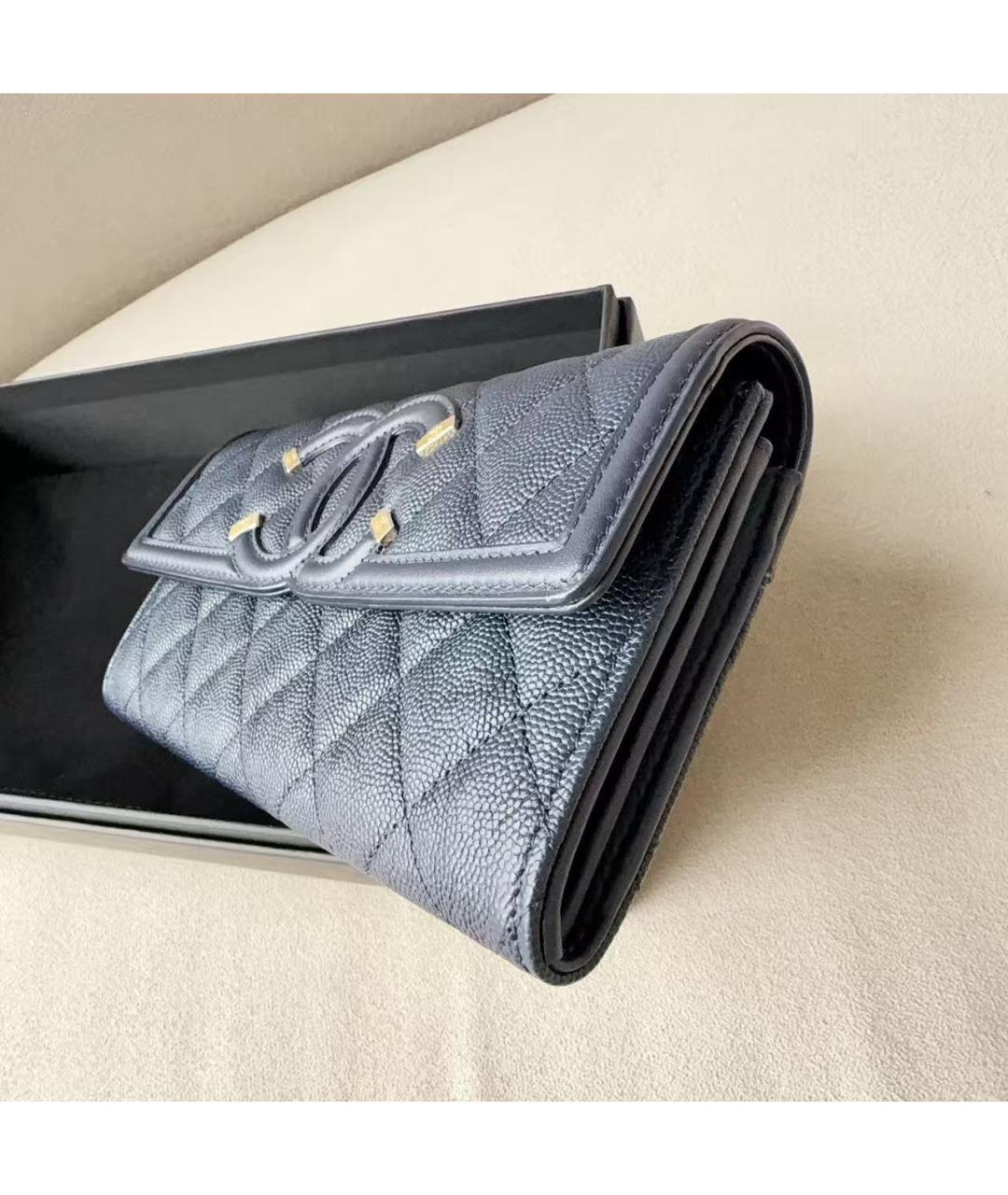 CHANEL Голубой кожаный кошелек, фото 3