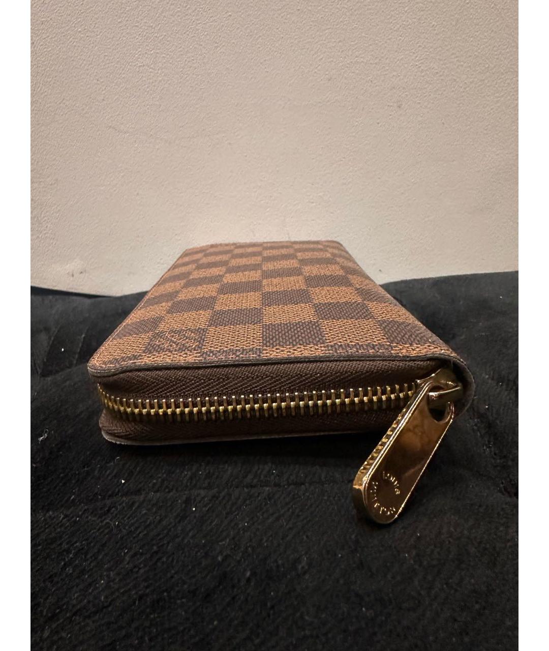 LOUIS VUITTON Коричневый кошелек, фото 3