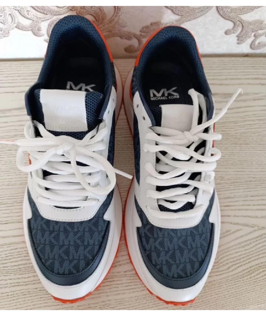 MICHAEL KORS Белые кожаные низкие кроссовки / кеды, фото 2