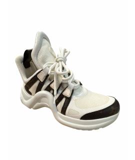 LOUIS VUITTON Кроссовки