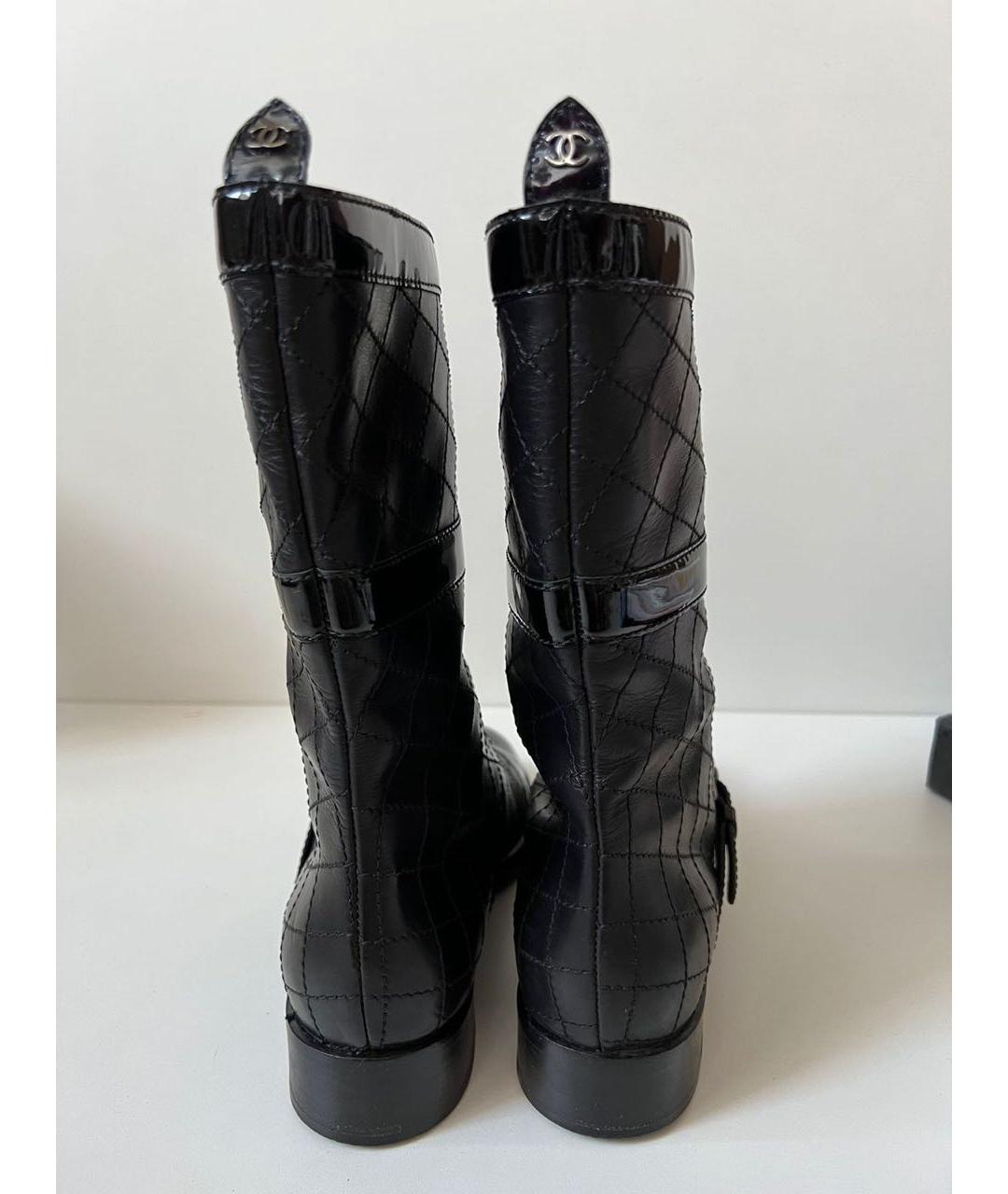 CHANEL Черные кожаные сапоги, фото 2