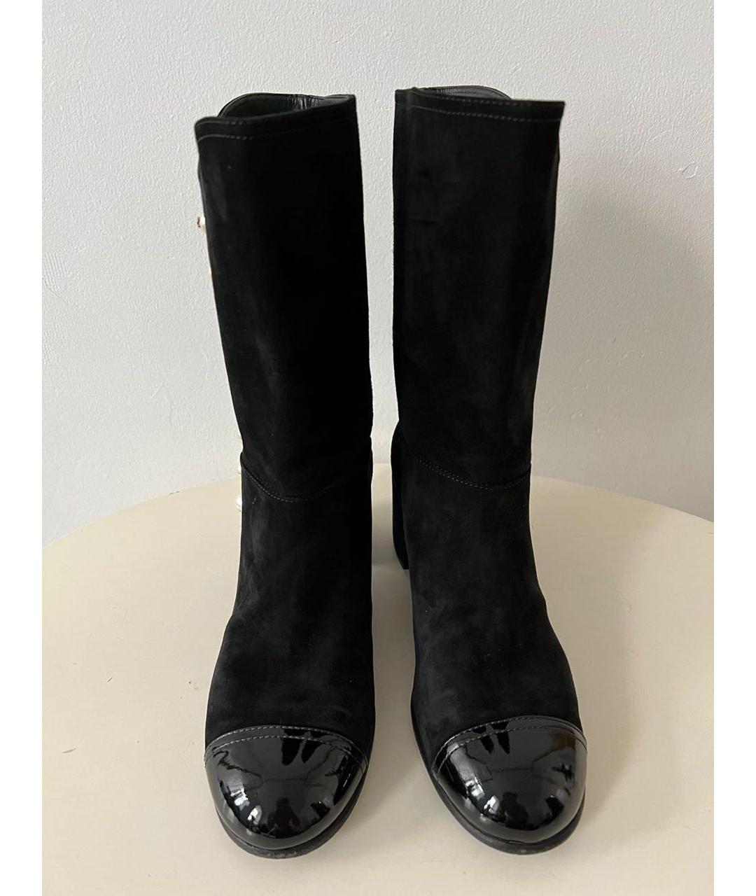 CHANEL Черные замшевые сапоги, фото 4