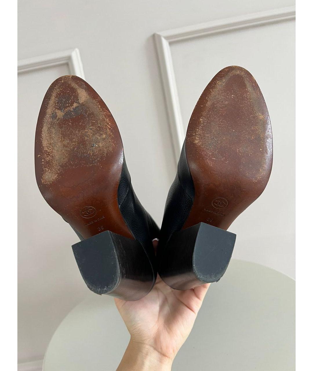 CHANEL Черные кожаные сапоги, фото 5