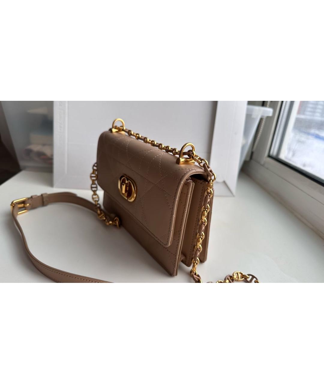 CHRISTIAN DIOR Бежевая кожаная сумка через плечо, фото 7