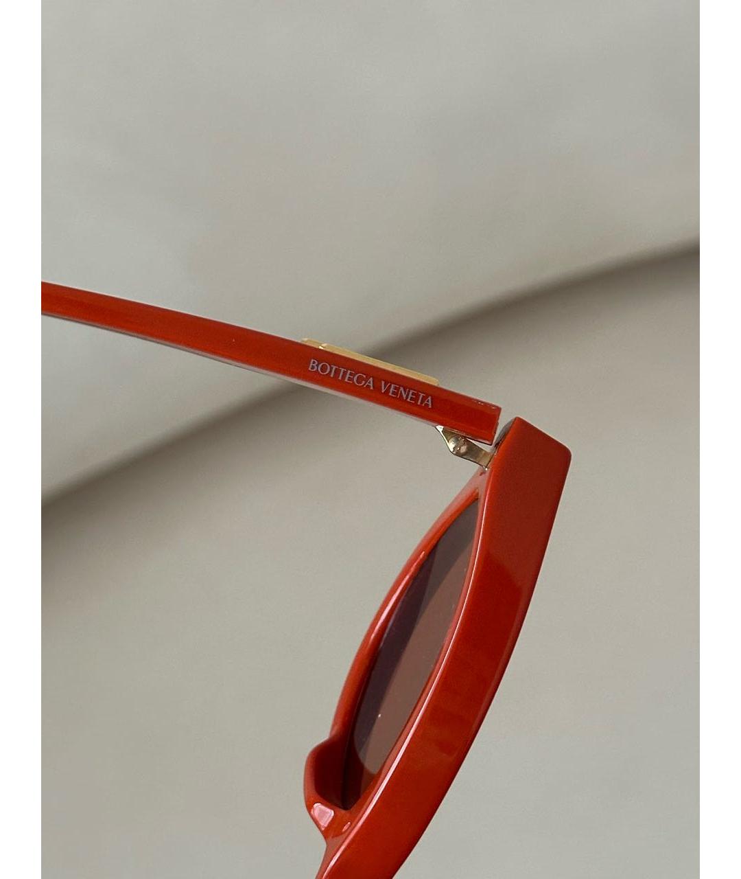BOTTEGA VENETA Оранжевое пластиковые солнцезащитные очки, фото 7