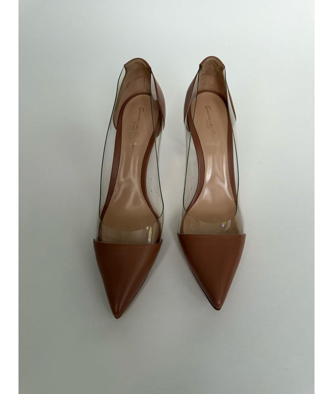 GIANVITO ROSSI Бежевые кожаные туфли, фото 2