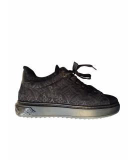 LOUIS VUITTON Кроссовки