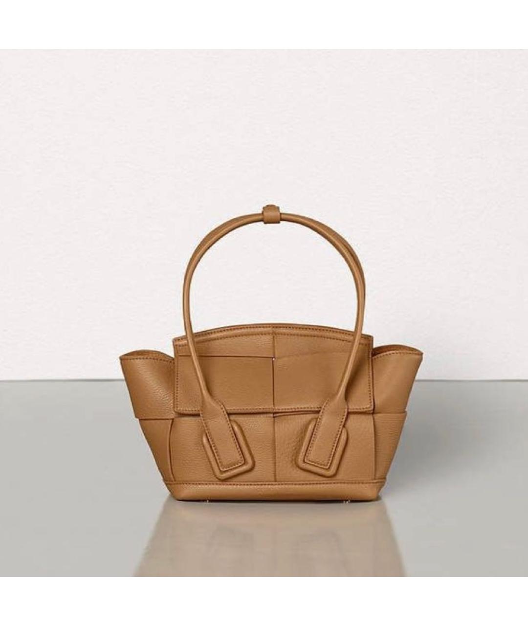 BOTTEGA VENETA Коричневая кожаная сумка с короткими ручками, фото 9