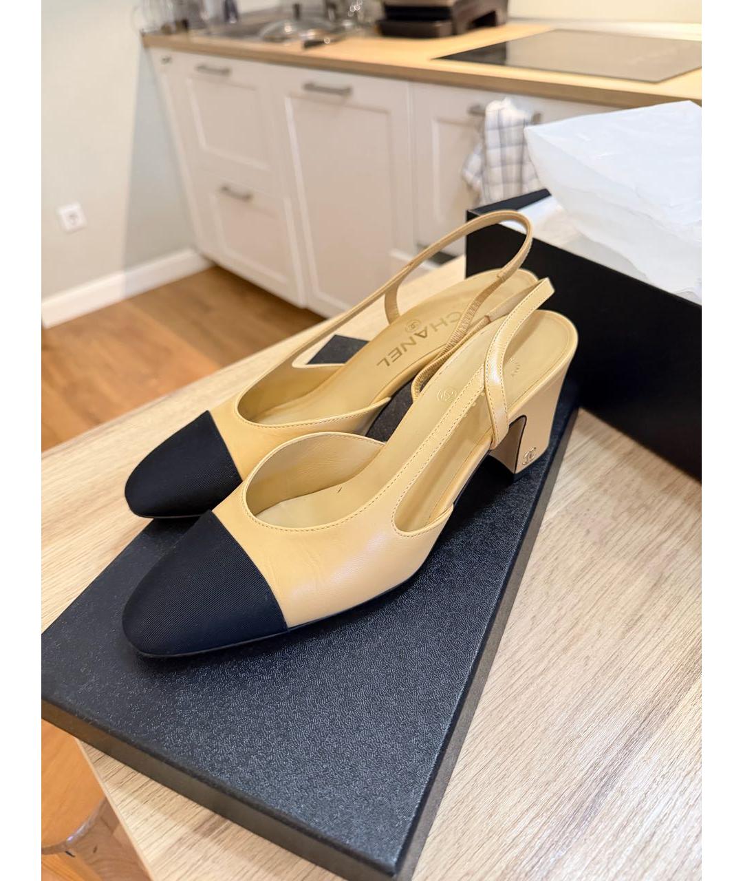 CHANEL Бежевые кожаные туфли, фото 2