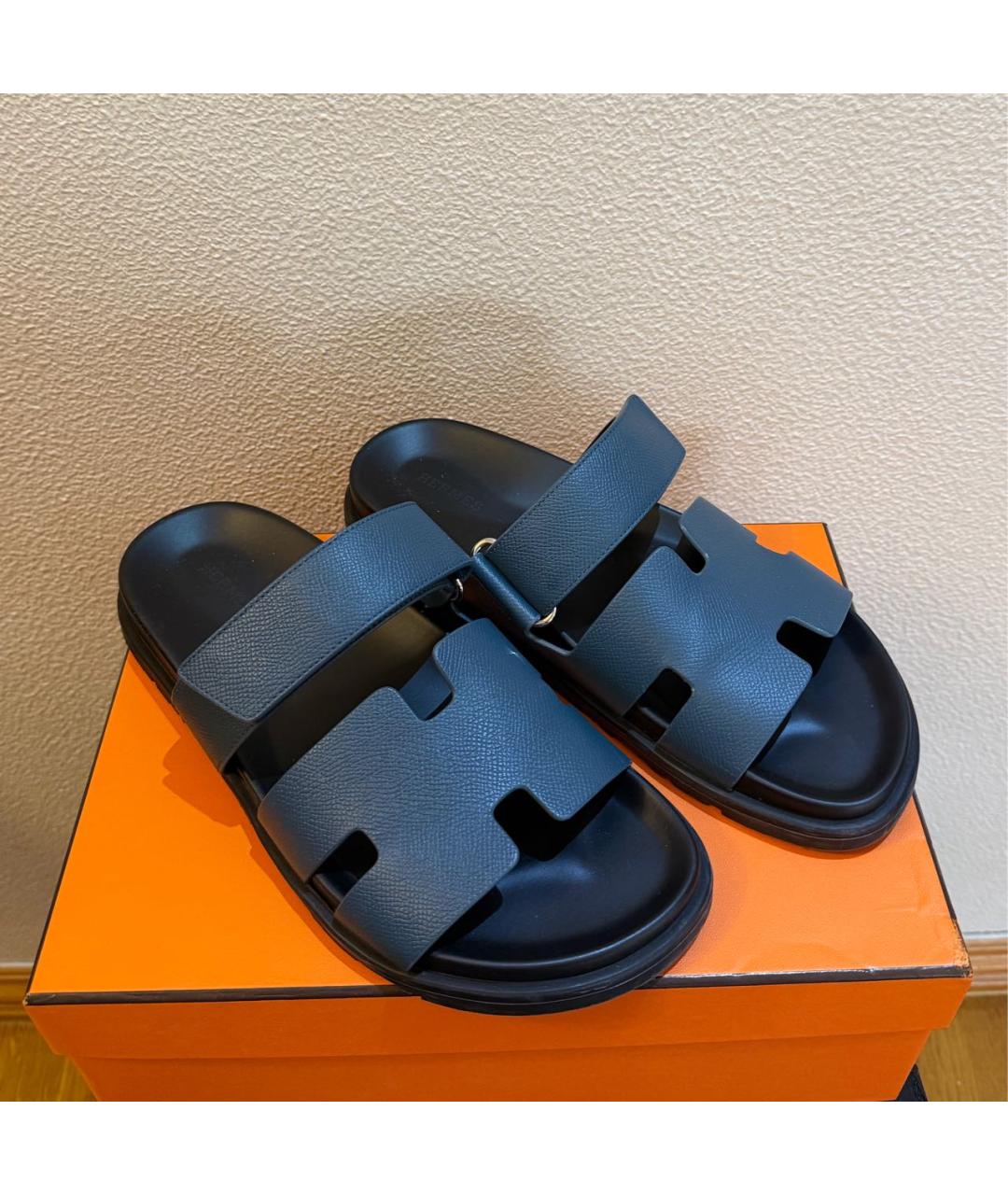 HERMES Темно-синие кожаные сандалии, фото 2