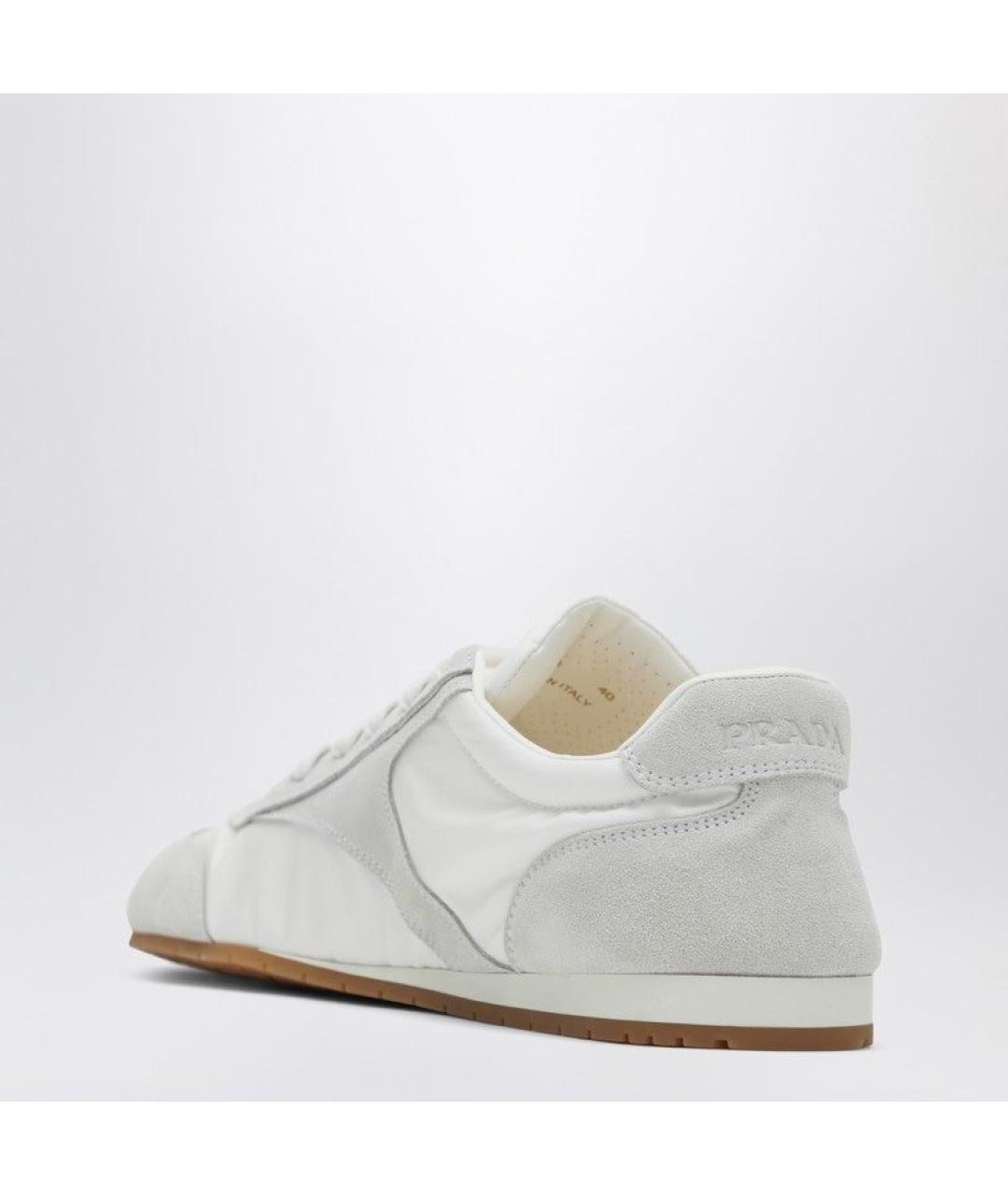 PRADA Белые замшевые кроссовки, фото 3