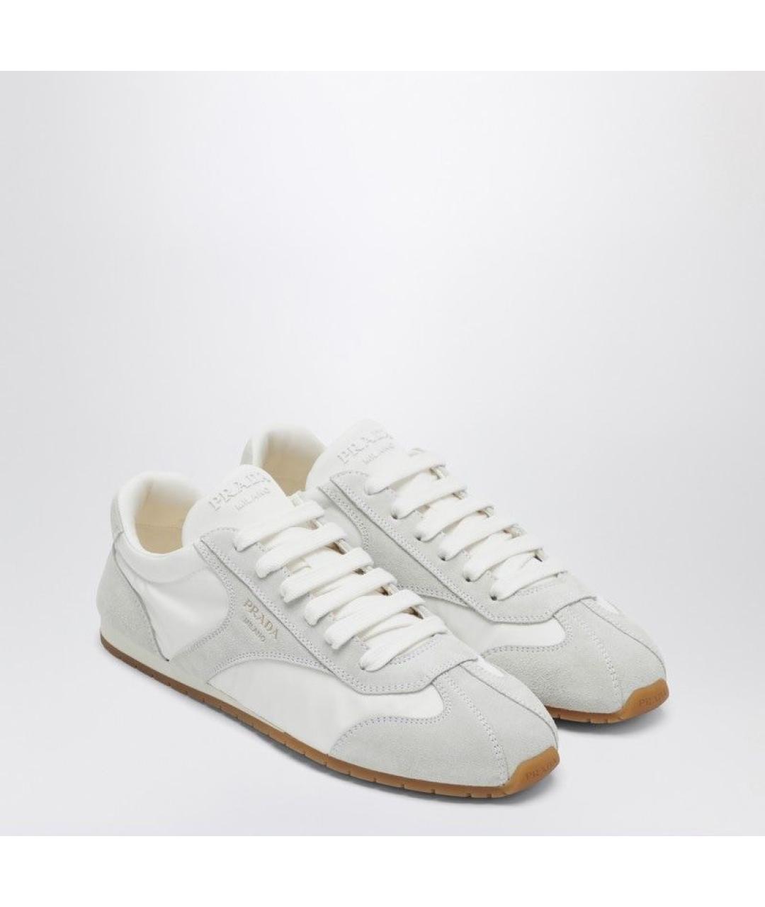 PRADA Белые замшевые кроссовки, фото 2
