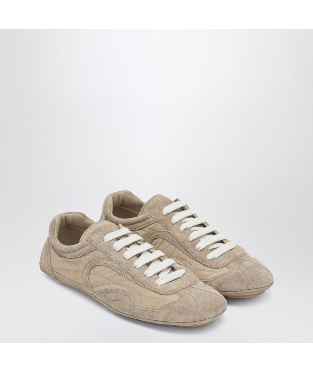 PRADA Бежевые замшевые кроссовки, фото 2