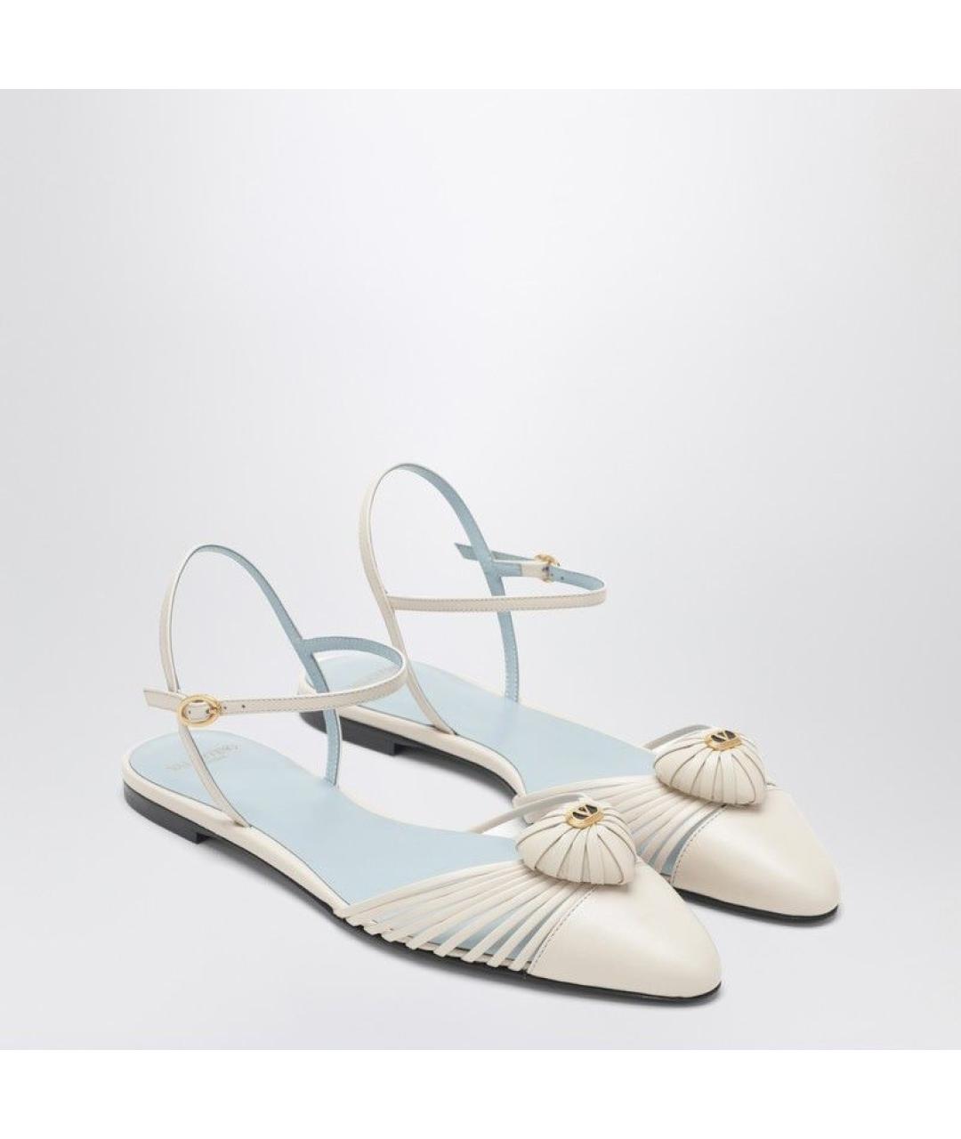 VALENTINO Белые кожаные босоножки, фото 4