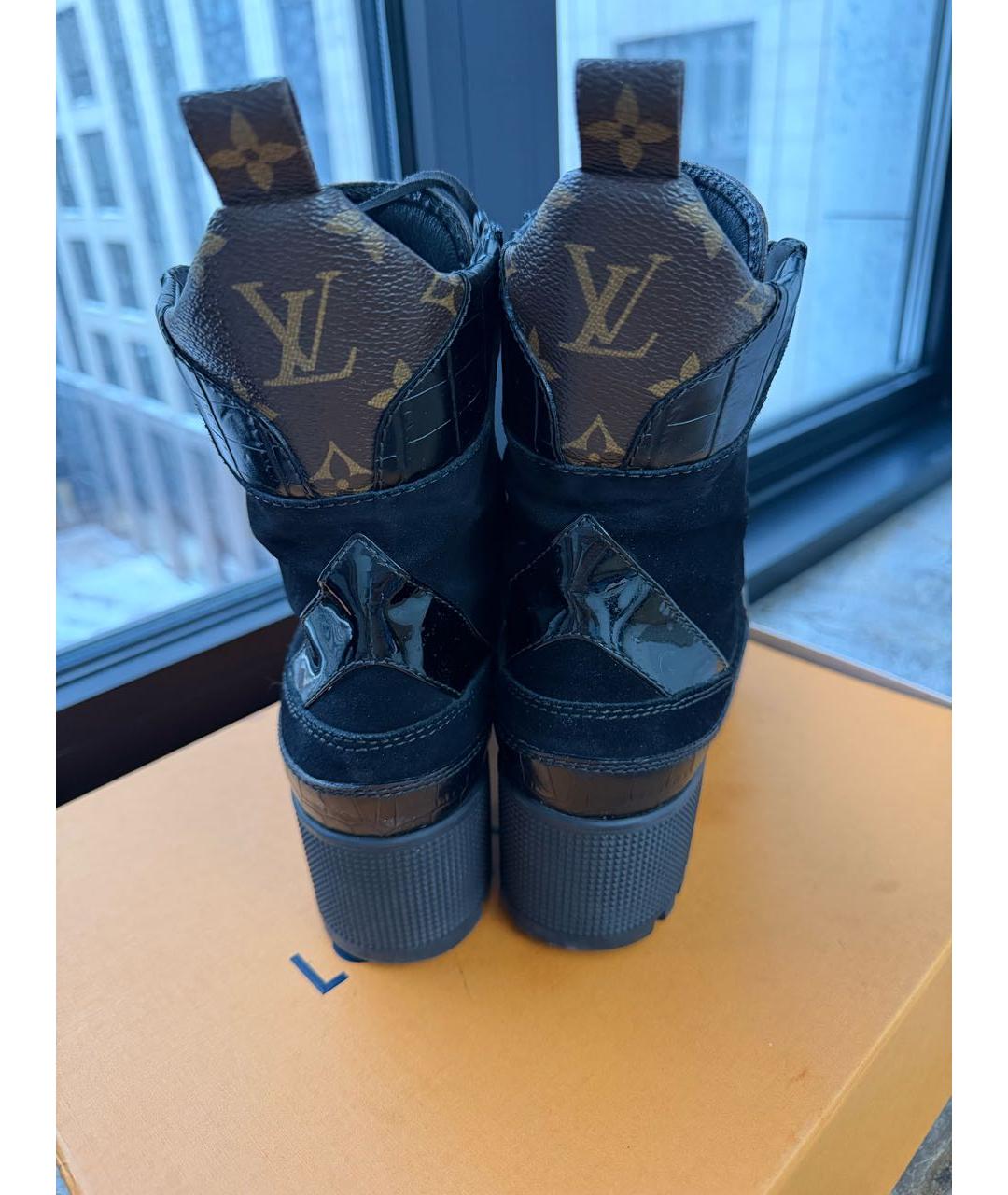 LOUIS VUITTON Черные замшевые ботинки, фото 4