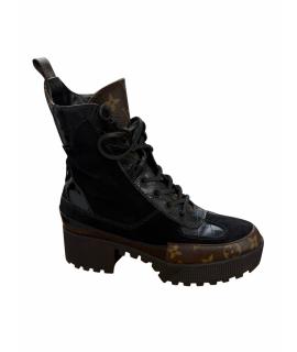 LOUIS VUITTON Ботинки