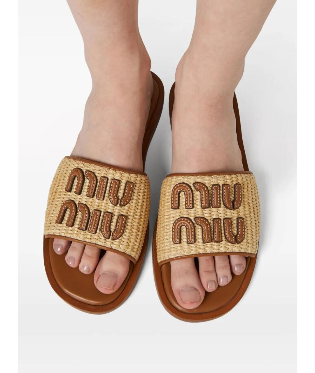 MIU MIU Бежевые шлепанцы, фото 2