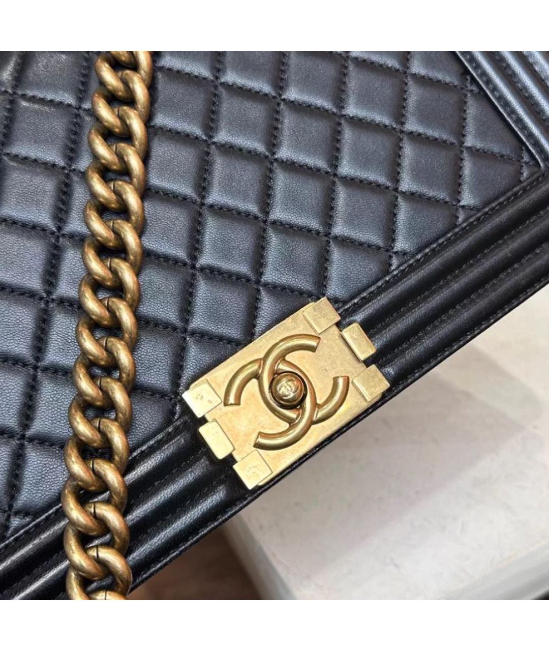 CHANEL Черная кожаная сумка через плечо, фото 6