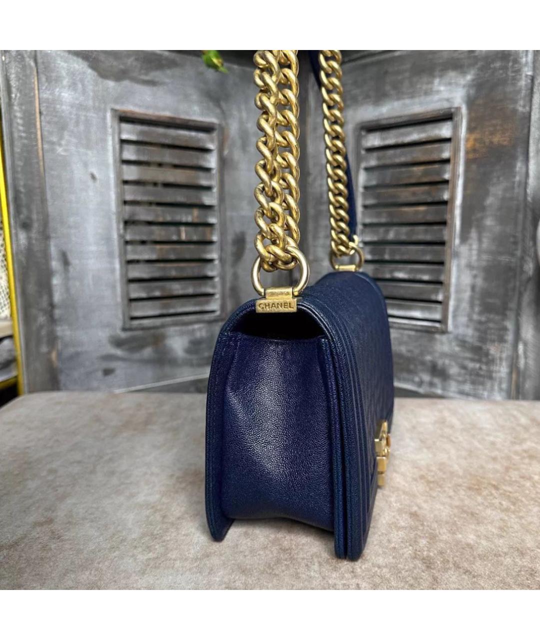 CHANEL Темно-синяя кожаная сумка через плечо, фото 2