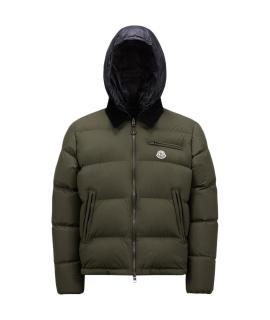 MONCLER Пуховик