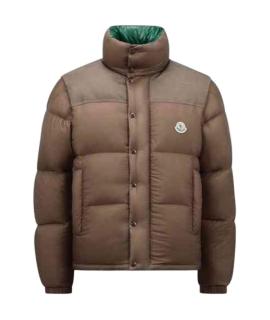 MONCLER Пуховик