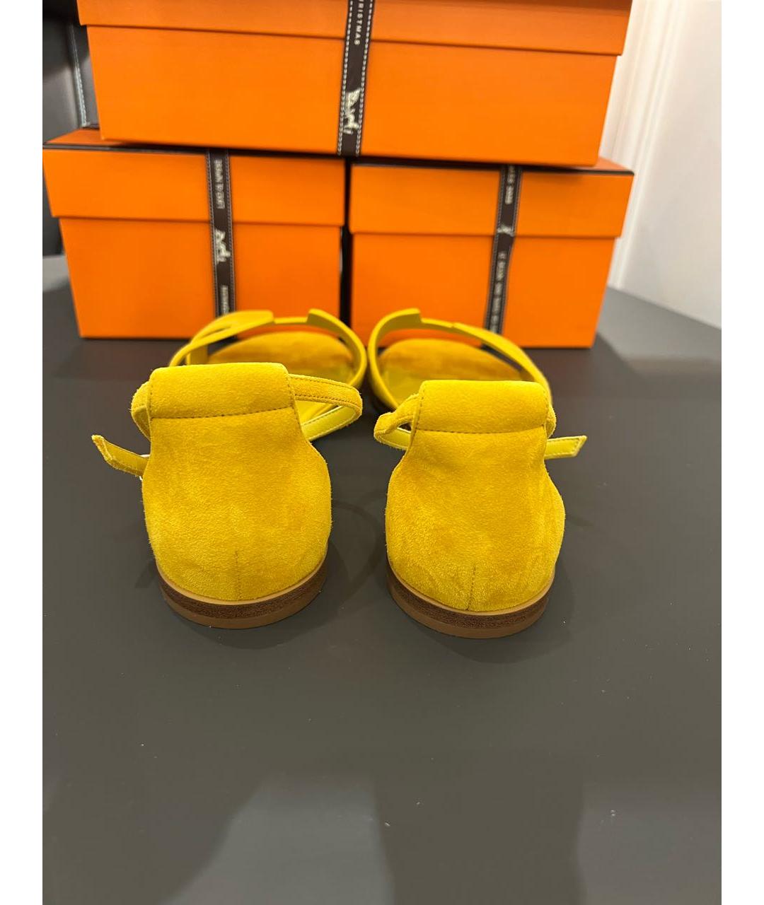 HERMES Желтые замшевые сандалии, фото 4