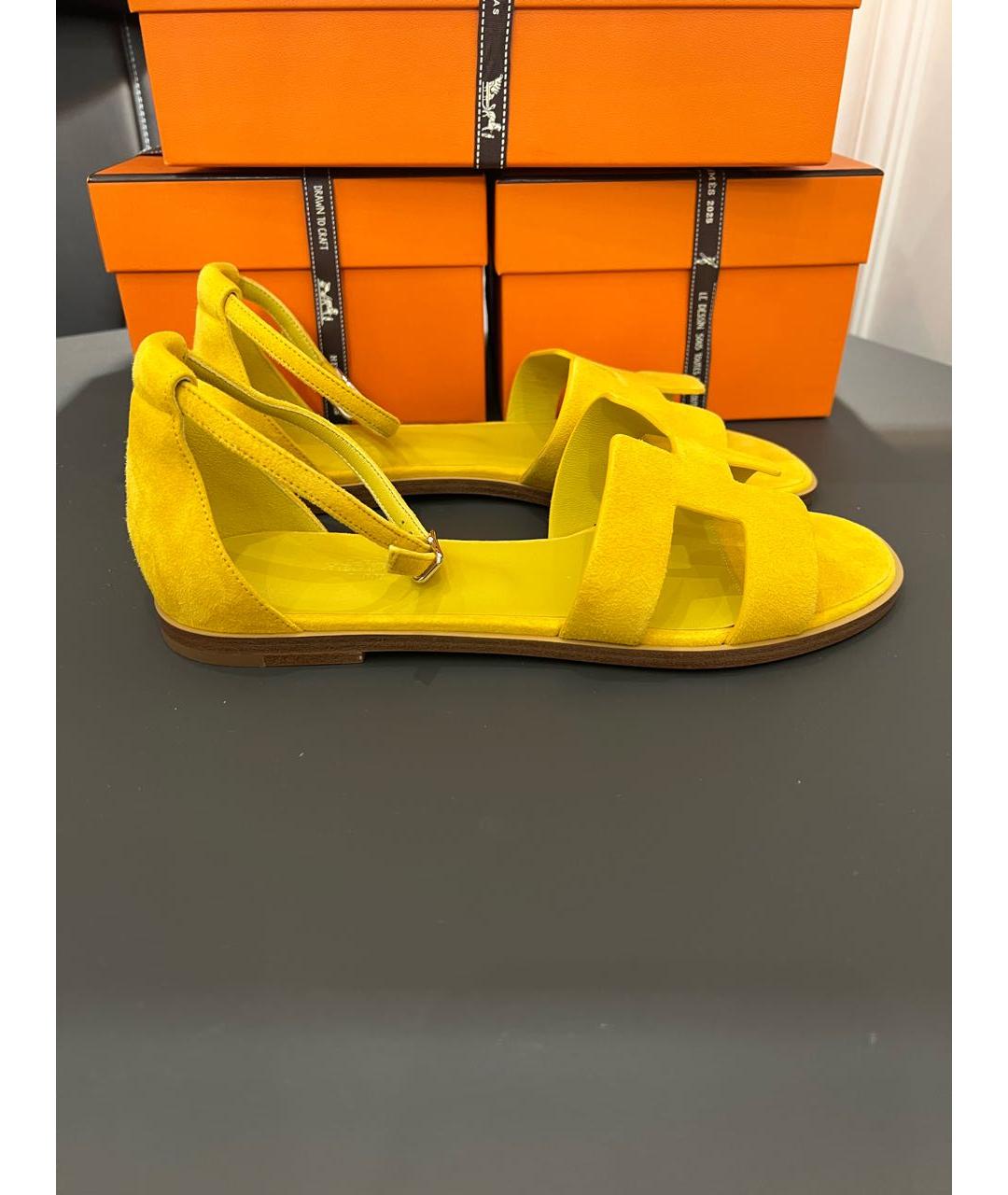 HERMES Желтые замшевые сандалии, фото 5