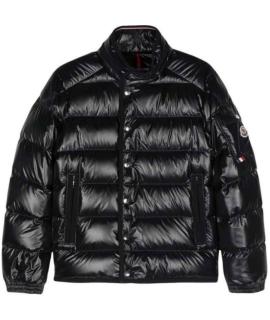 MONCLER Пуховик