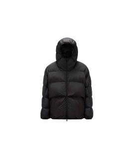 MONCLER Пуховик